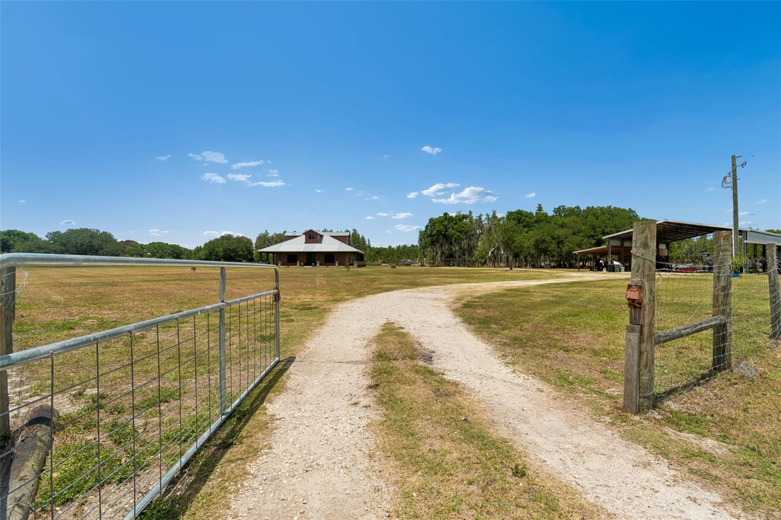 41451 NIPPER RD, ZEPHYRHILLS, FL, 33540