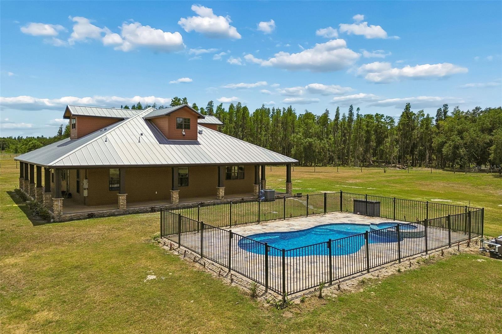 41451 NIPPER RD, ZEPHYRHILLS, FL, 33540