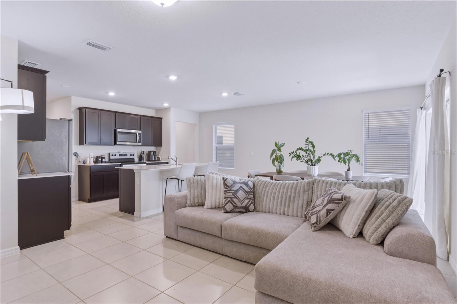 3535 WEAVER WAY, DAVENPORT, FL, 33837