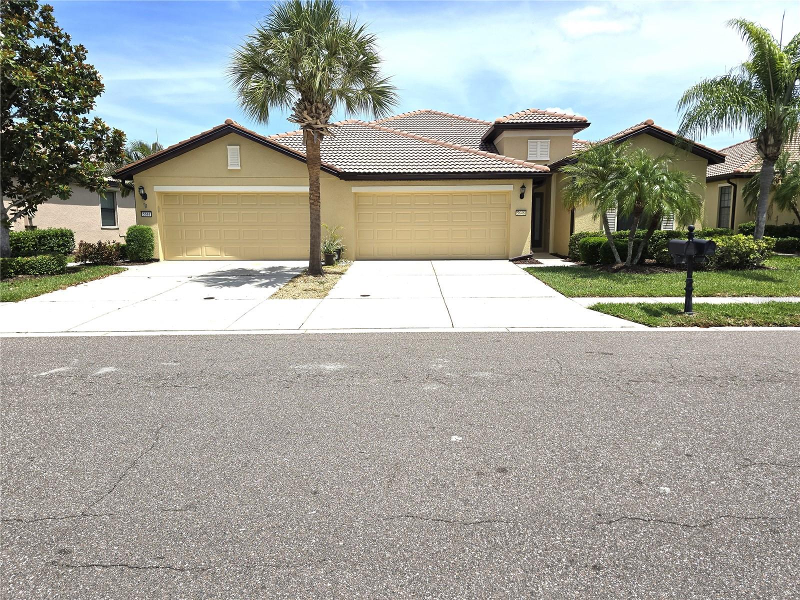 5646 SUNSET FALLS DR, APOLLO BEACH, FL, 33572