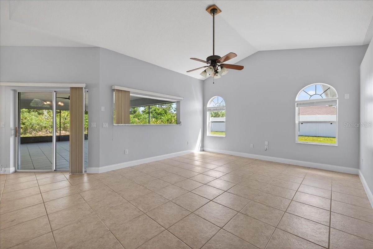 28 FRENEAU LN, PALM COAST, FL, 32137