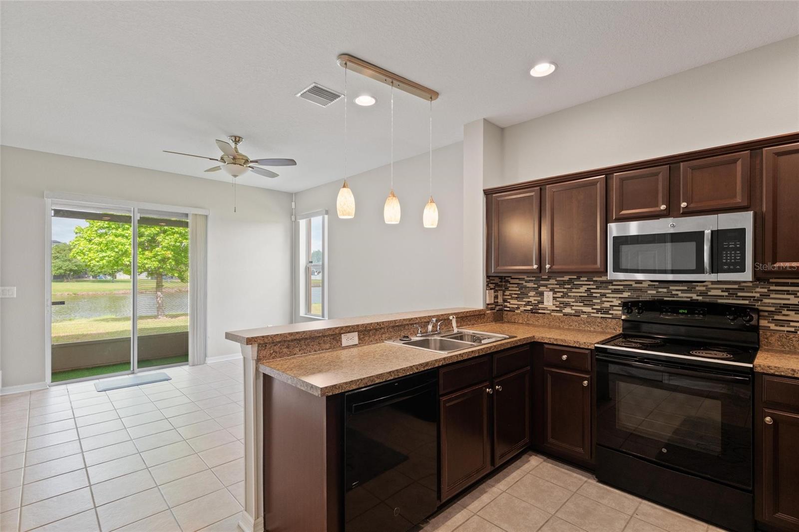 6981 TOWERING SPRUCE DR, RIVERVIEW, FL, 33578