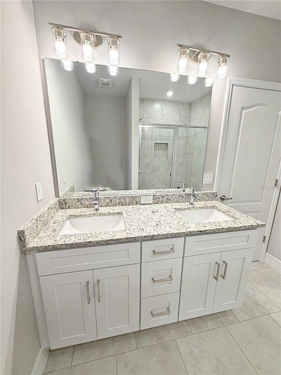 5023 OLD CHENEY HWY, ORLANDO, FL, 32807