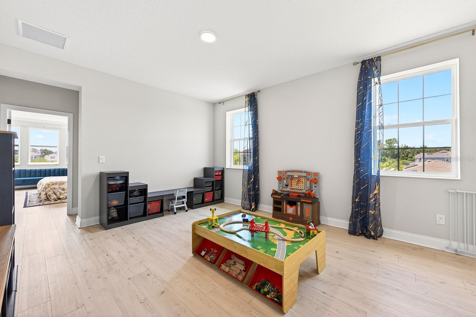 640 DOGFISH LN, DEBARY, FL, 32713