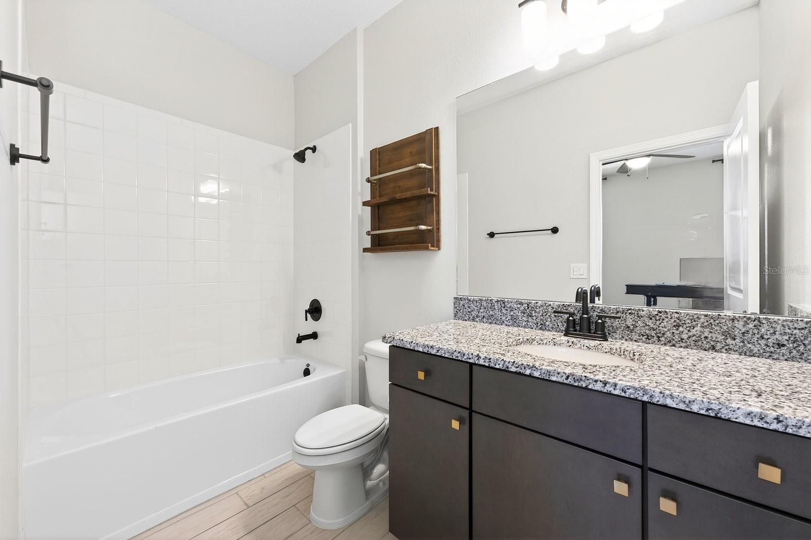 640 DOGFISH LN, DEBARY, FL, 32713