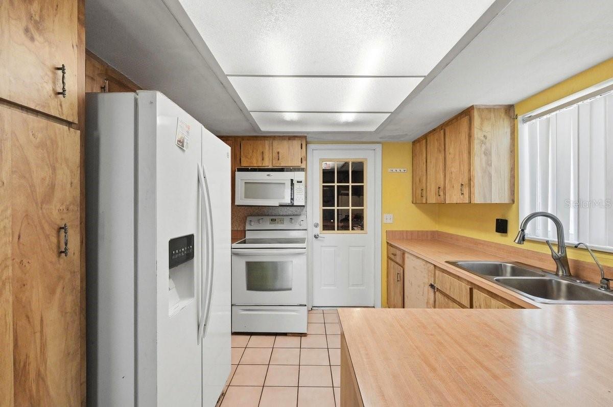 931 WHISPER LAKE DR, WINTER HAVEN, FL, 33880