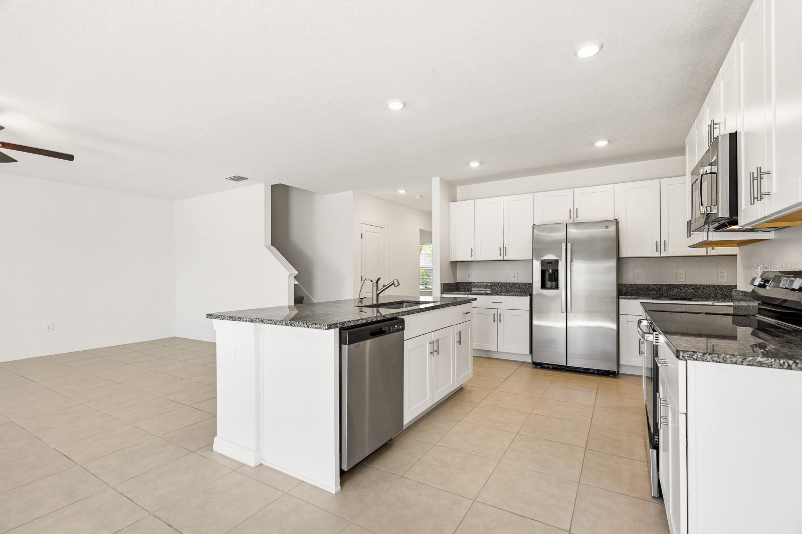 2881 SILVER SCALLOP LOOP, WIMAUMA, FL, 33598