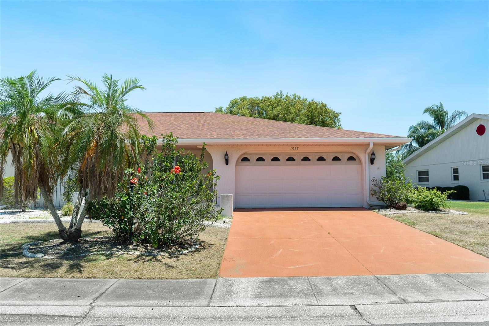 1027 BLUEWATER DR, SUN CITY CENTER, FL, 33573
