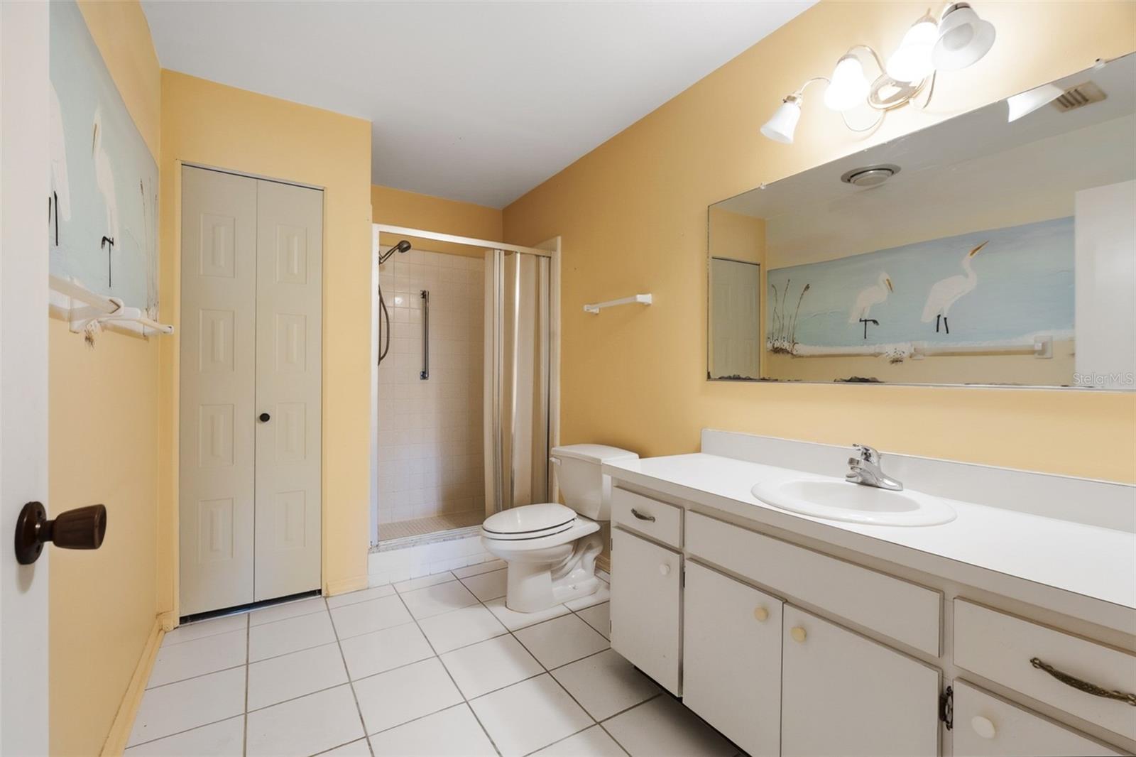 1027 BLUEWATER DR, SUN CITY CENTER, FL, 33573