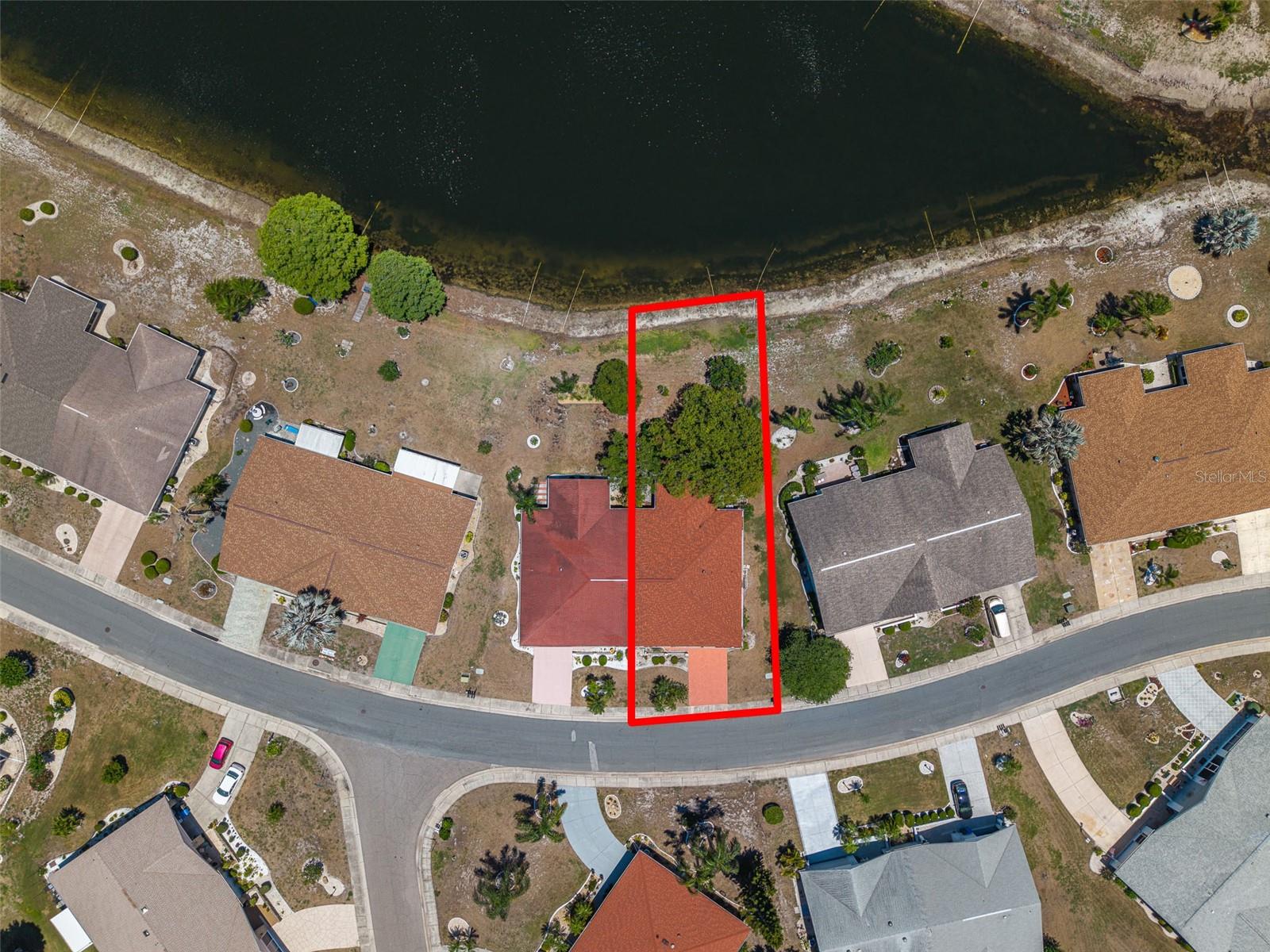 1027 BLUEWATER DR, SUN CITY CENTER, FL, 33573