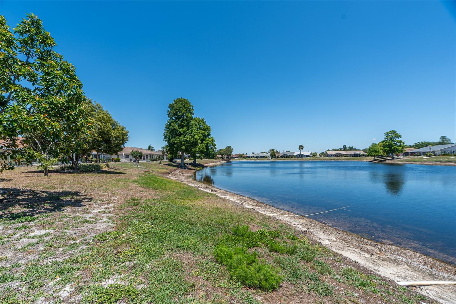 1027 BLUEWATER DR, SUN CITY CENTER, FL, 33573