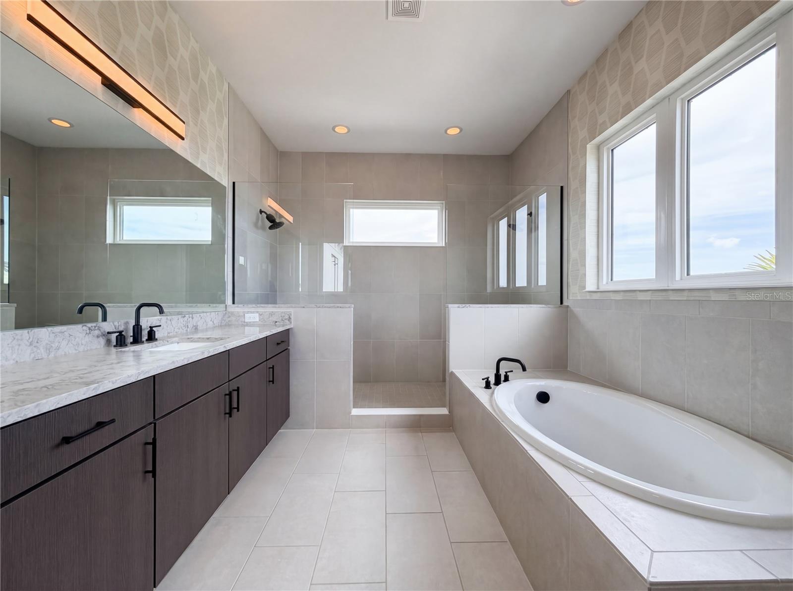 5911 REDBAY BLVD, BRADENTON, FL, 34210