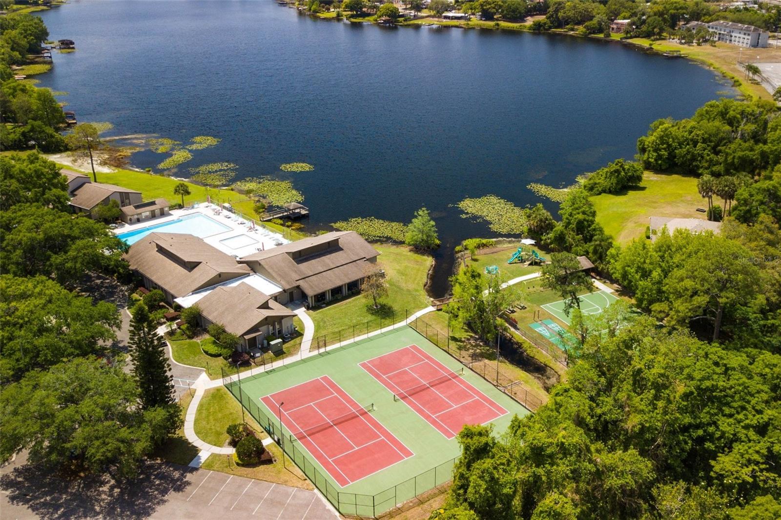 658 WOODRIDGE DR, FERN PARK, FL, 32730