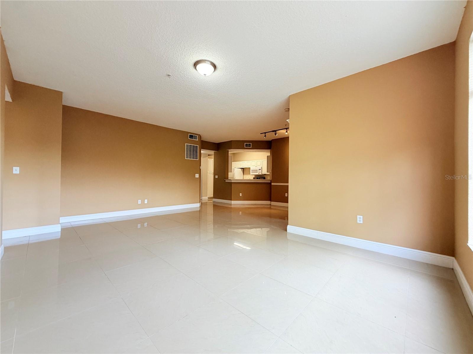 5524 METROWEST BLVD #10-203, ORLANDO, FL, 32811