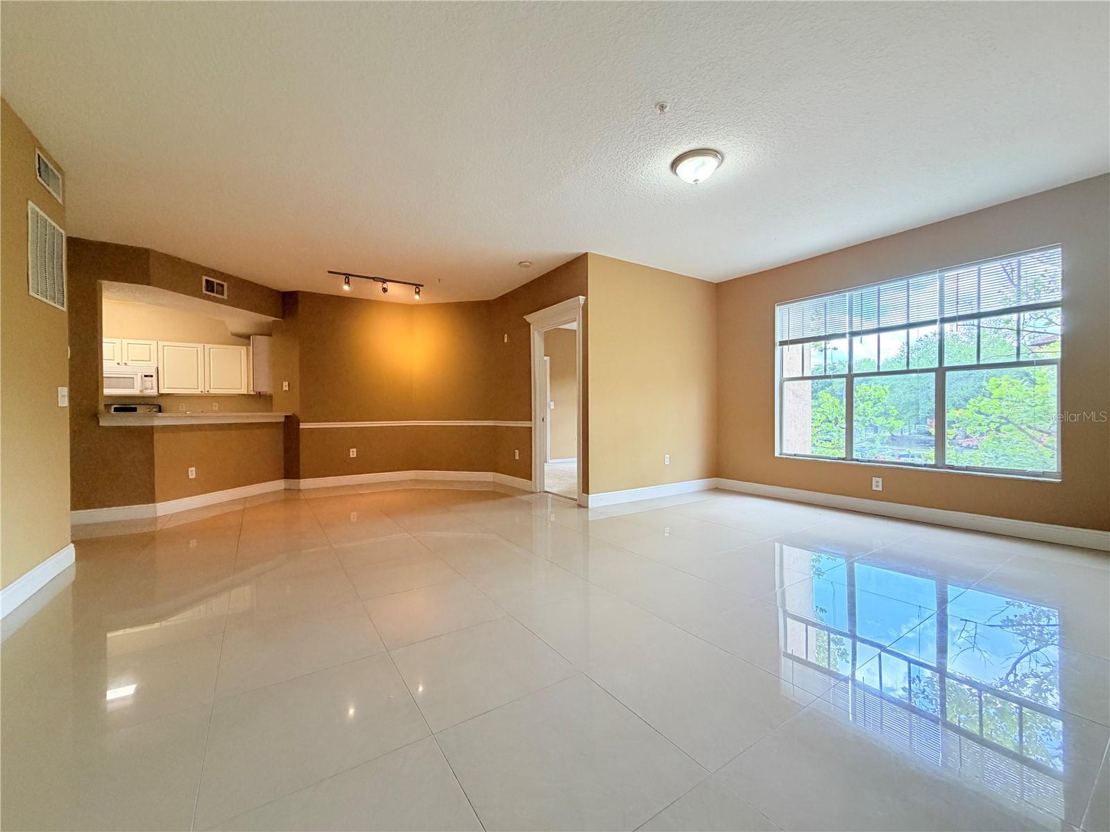 5524 METROWEST BLVD #10-203, ORLANDO, FL, 32811