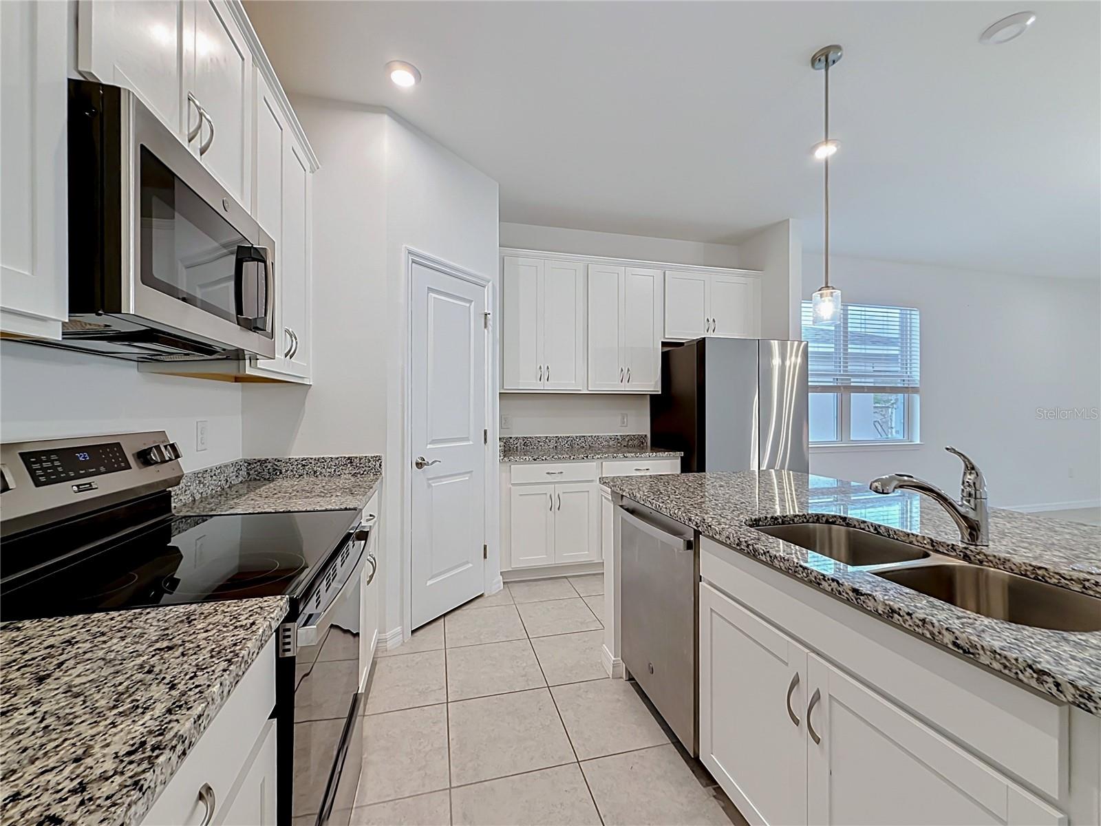 418 QUAYSIDE AVE, MASCOTTE, FL, 34753