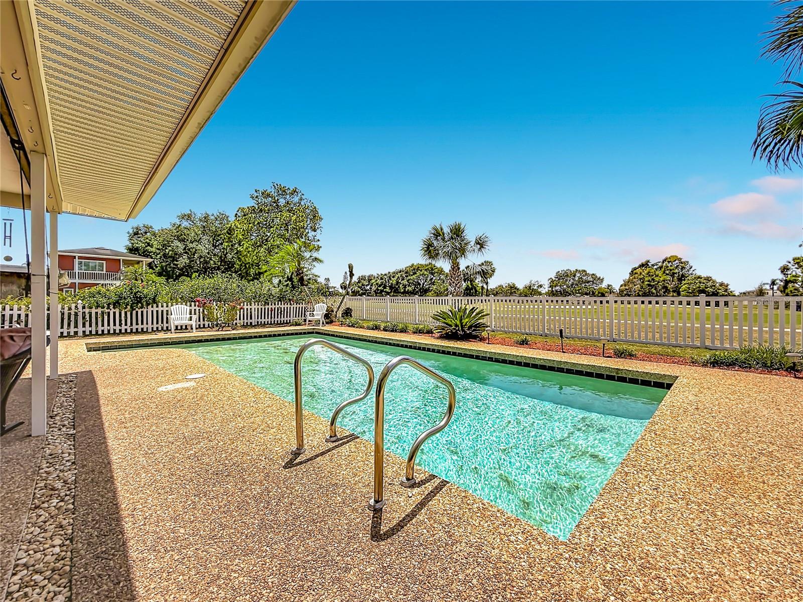 6490 BURNING TREE DR, SEMINOLE, FL, 33777