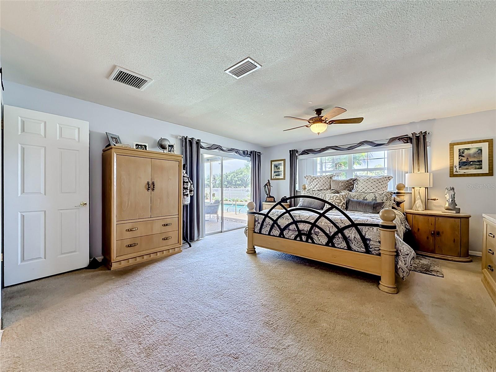 6490 BURNING TREE DR, SEMINOLE, FL, 33777