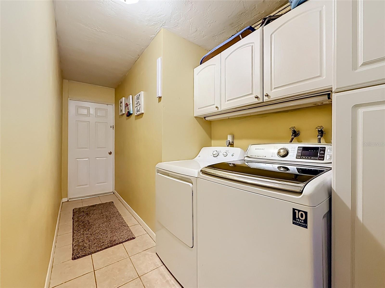 6490 BURNING TREE DR, SEMINOLE, FL, 33777