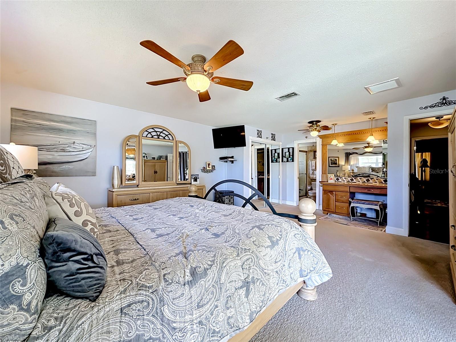 6490 BURNING TREE DR, SEMINOLE, FL, 33777