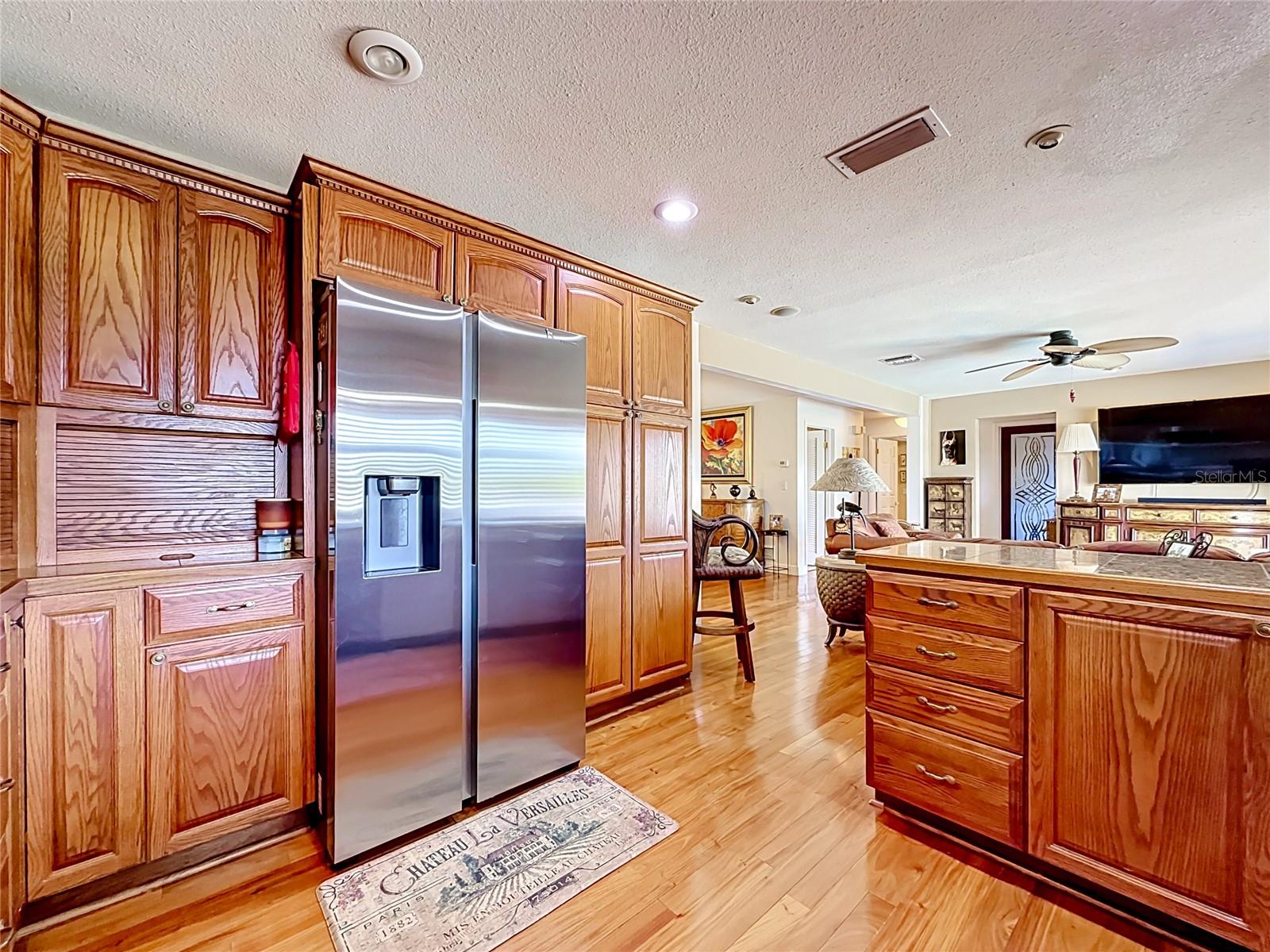 6490 BURNING TREE DR, SEMINOLE, FL, 33777