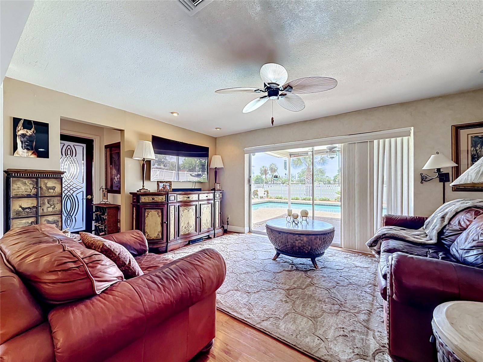 6490 BURNING TREE DR, SEMINOLE, FL, 33777