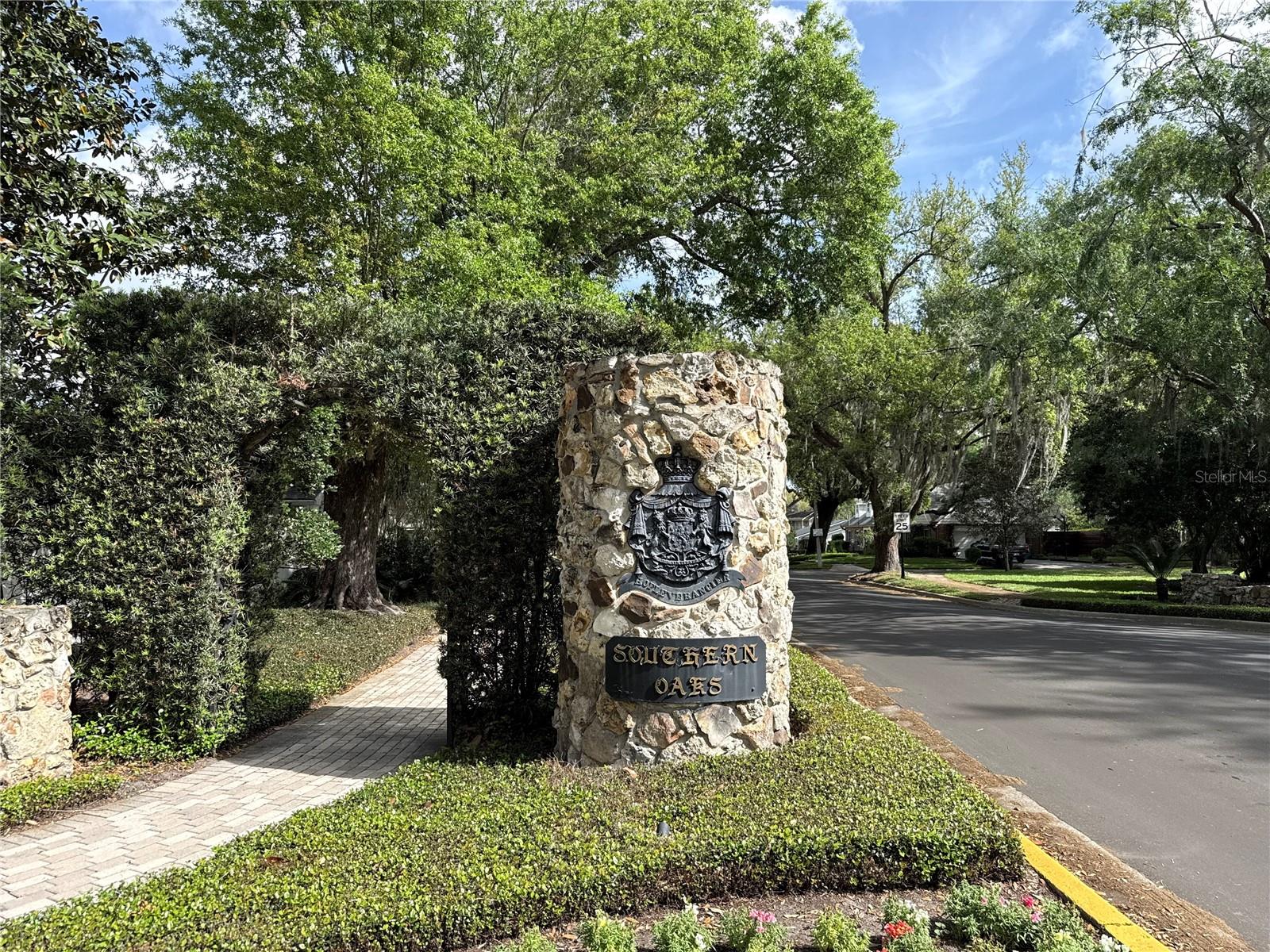 1214 SWEETBRIAR RD, ORLANDO, FL, 32806