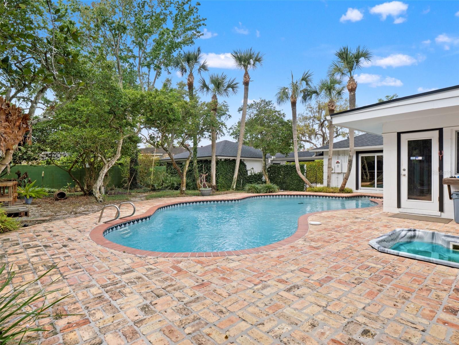 1214 SWEETBRIAR RD, ORLANDO, FL, 32806