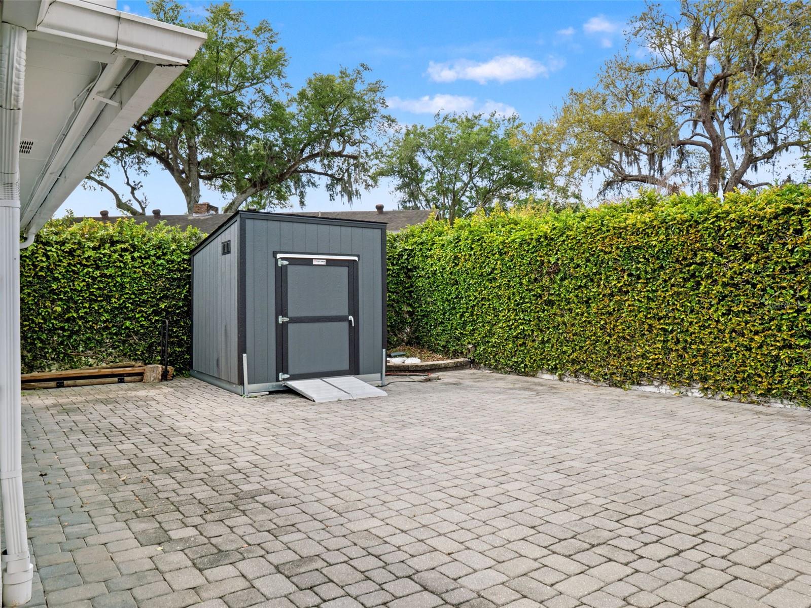 1214 SWEETBRIAR RD, ORLANDO, FL, 32806