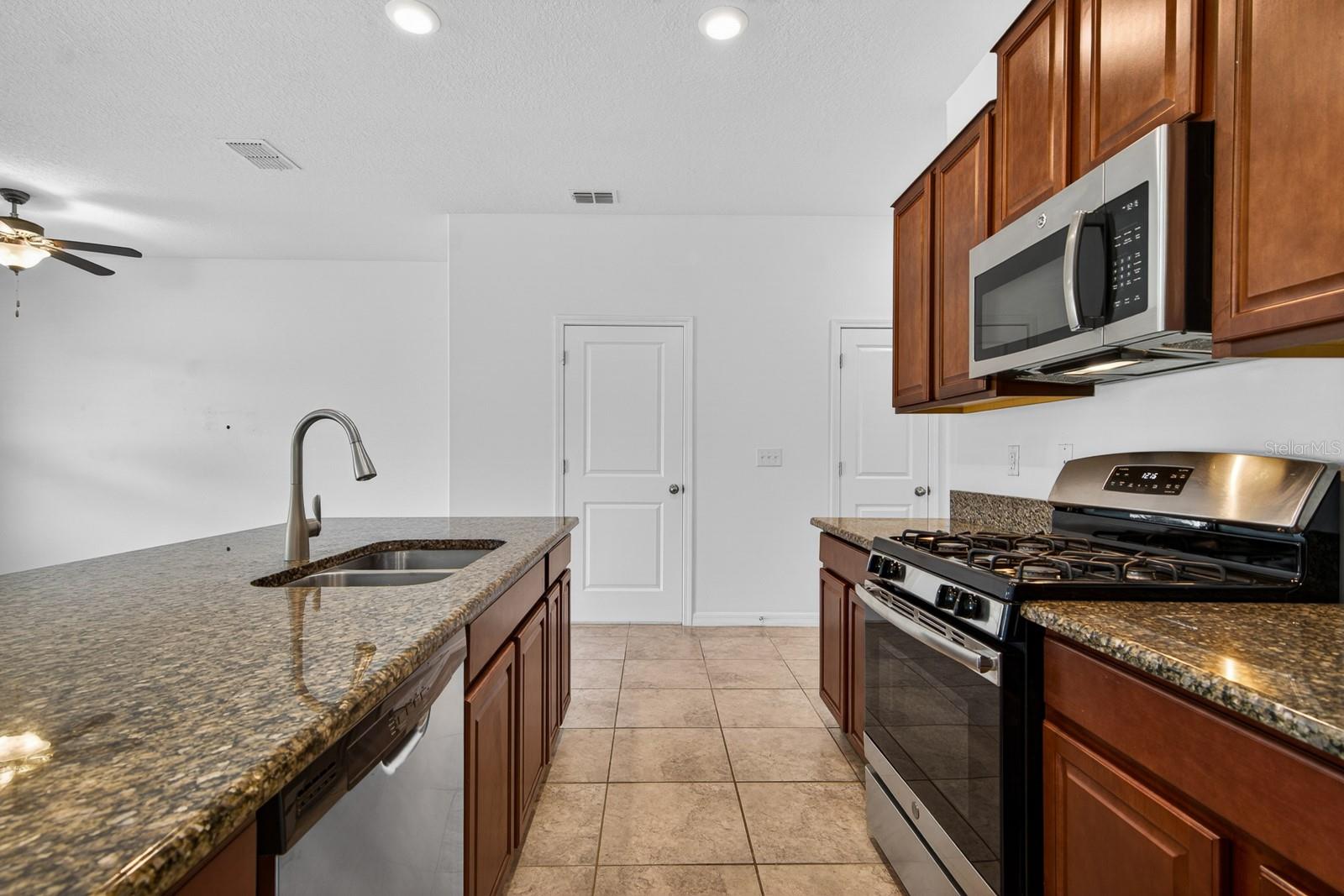 3488 PINE RIBBON DR, LAND O LAKES, FL, 34638