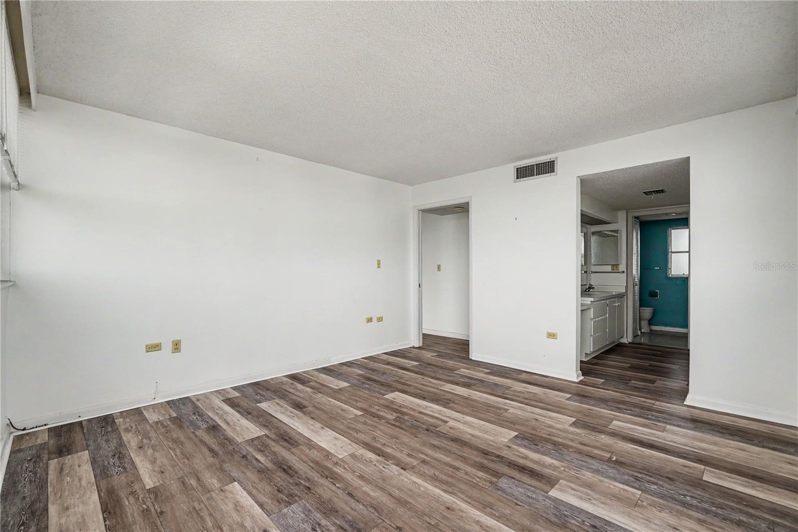 450 TREASURE ISLAND CSWY #601, TREASURE ISLAND, FL, 33706