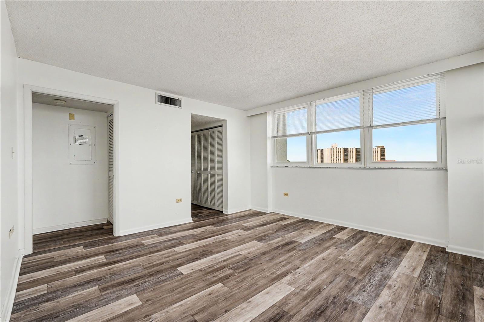 450 TREASURE ISLAND CSWY #601, TREASURE ISLAND, FL, 33706