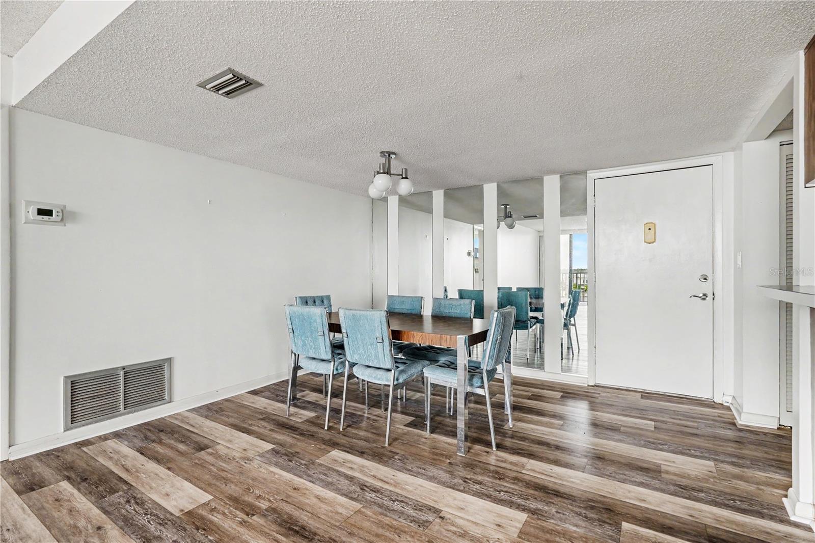 450 TREASURE ISLAND CSWY #601, TREASURE ISLAND, FL, 33706
