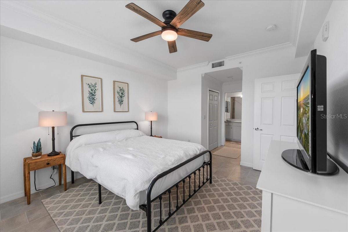 18114 GAWTHROP DR #304, BRADENTON, FL, 34211