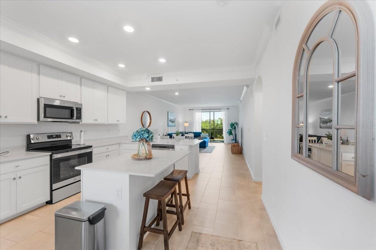 18114 GAWTHROP DR #304, BRADENTON, FL, 34211