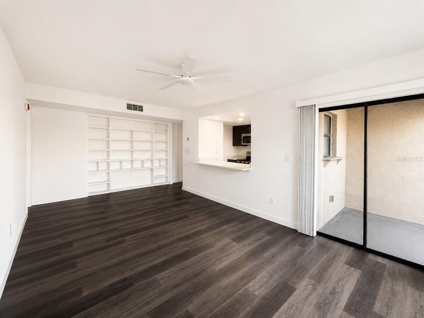 855 N VILLAGE DR N #101, ST PETERSBURG, FL, 33716