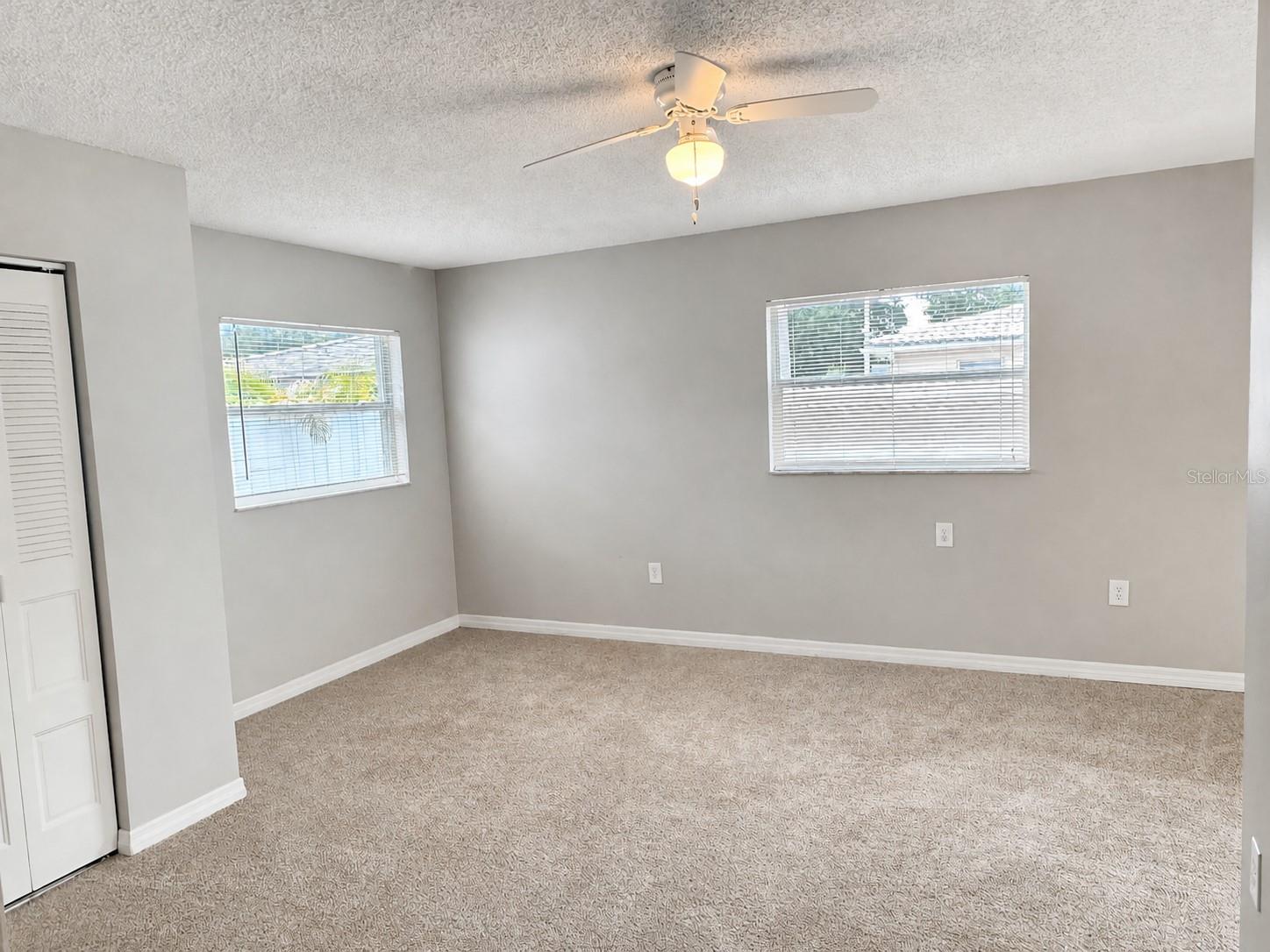 5650 47TH AVE N, KENNETH CITY, FL, 33709