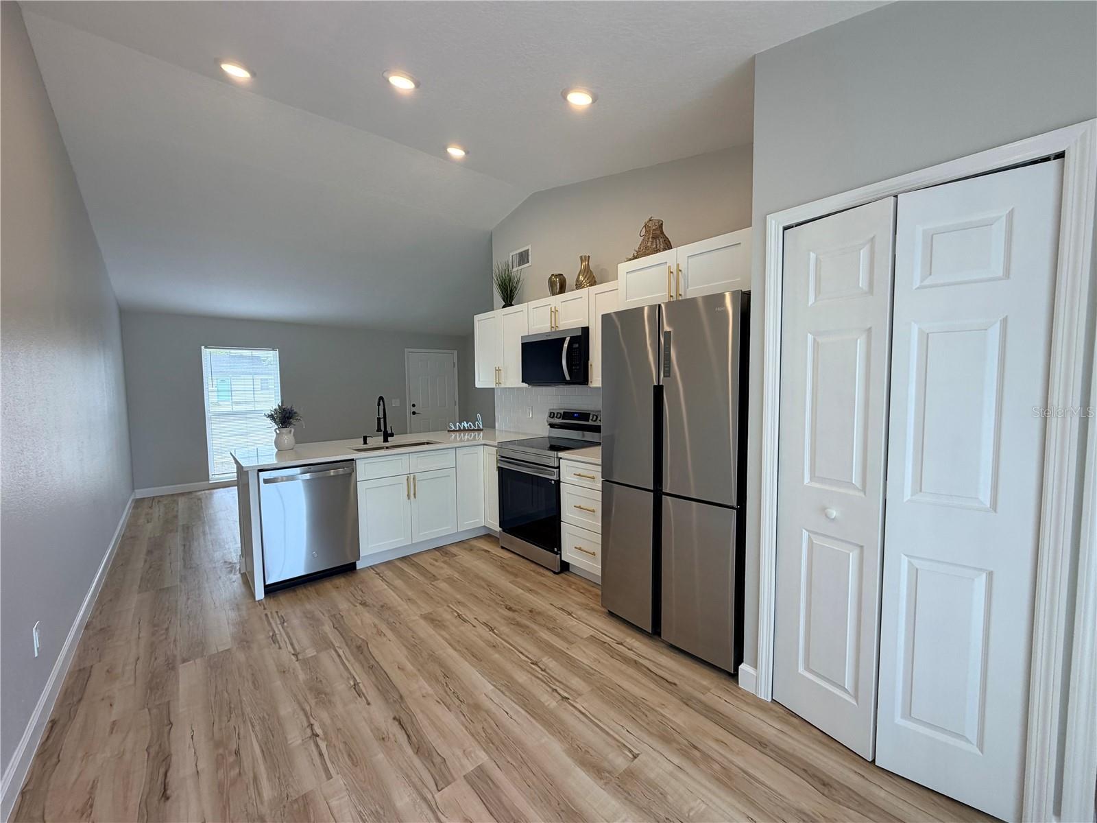 2733 ADELA AVE, ORLANDO, FL, 32826