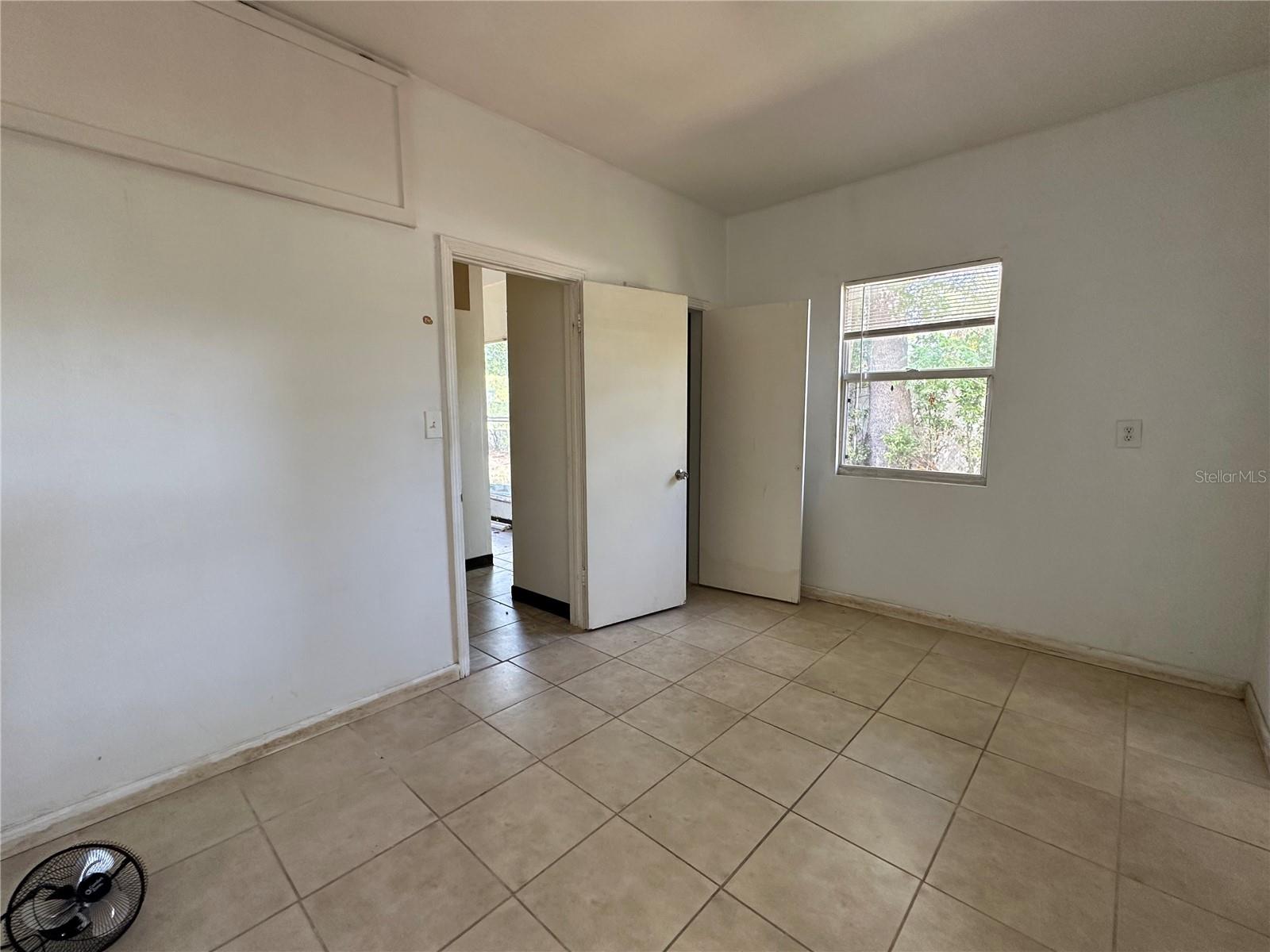 921 E 121ST AVE, TAMPA, FL, 33612