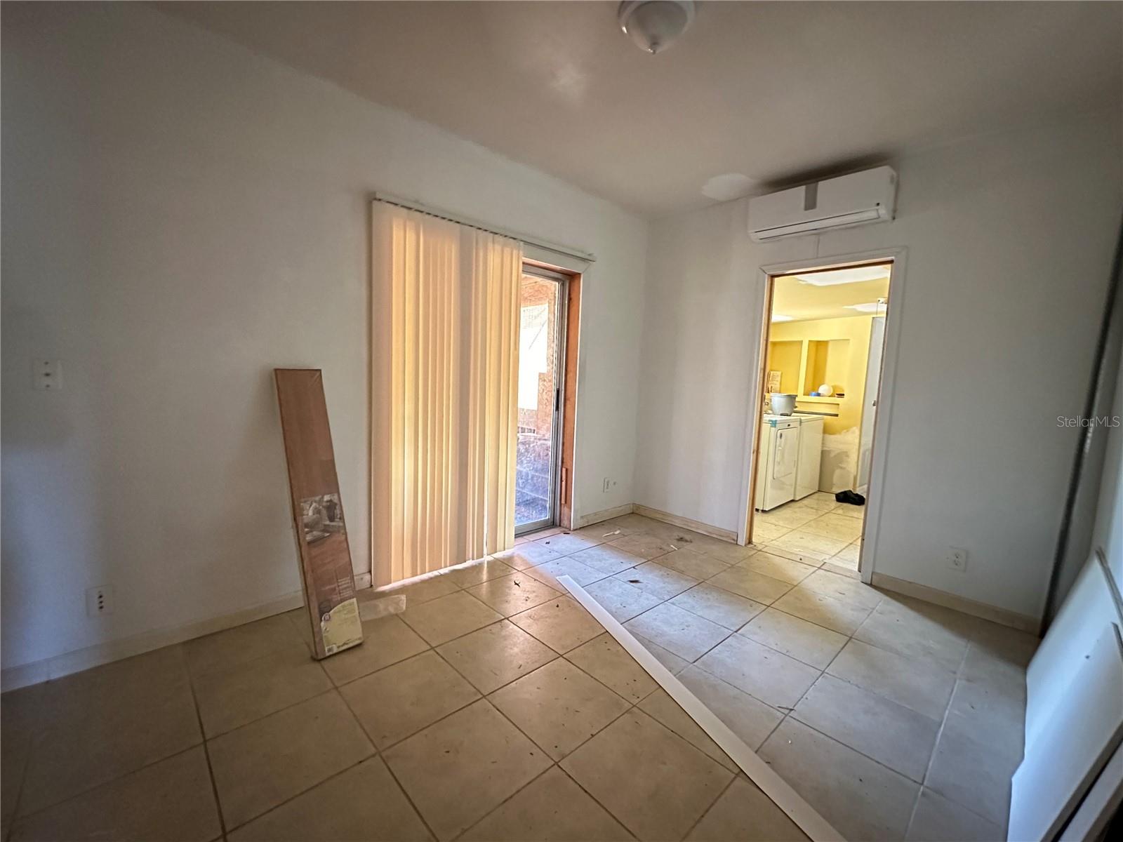 921 E 121ST AVE, TAMPA, FL, 33612