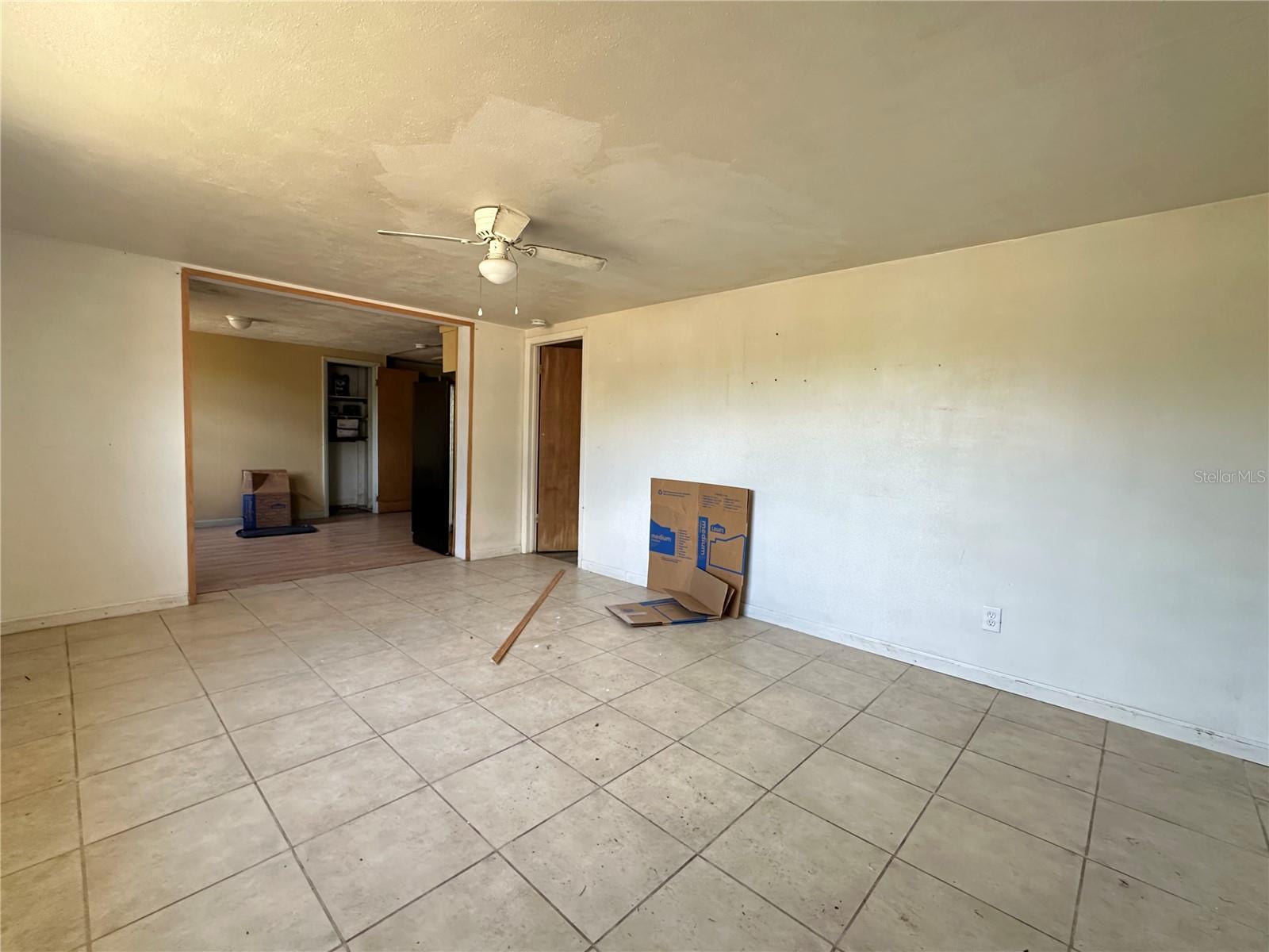 921 E 121ST AVE, TAMPA, FL, 33612