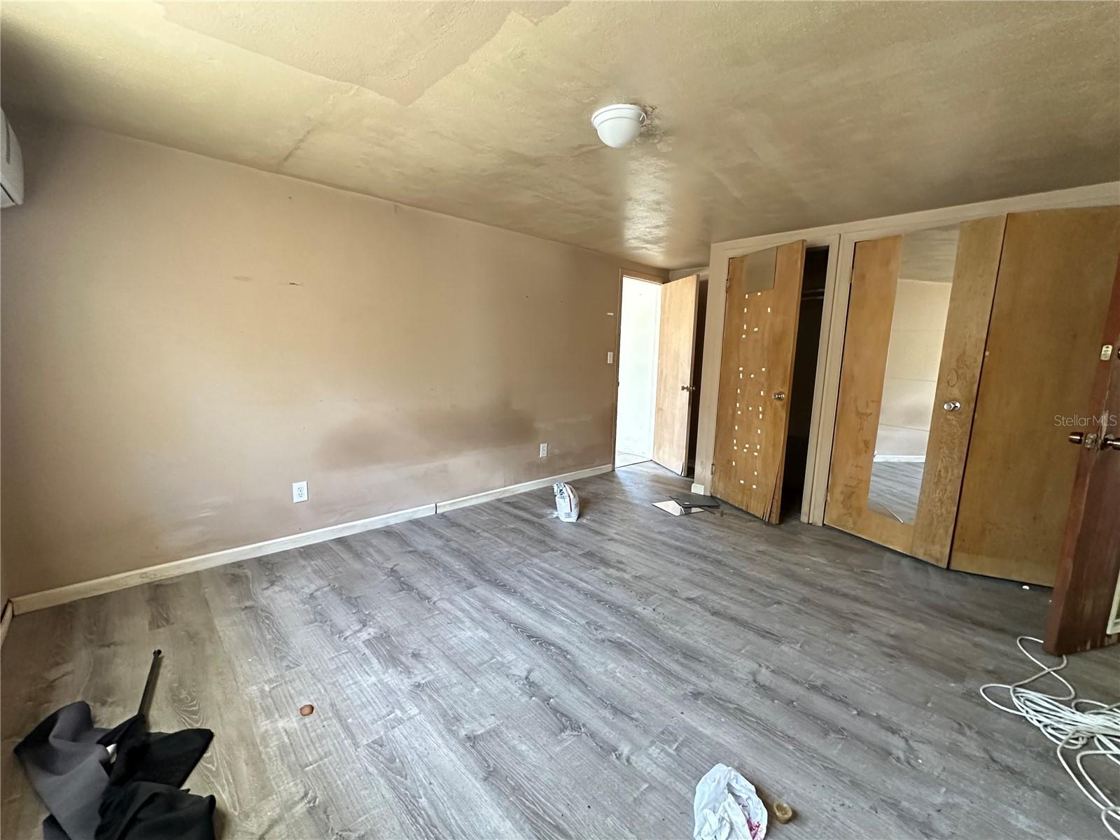 921 E 121ST AVE, TAMPA, FL, 33612
