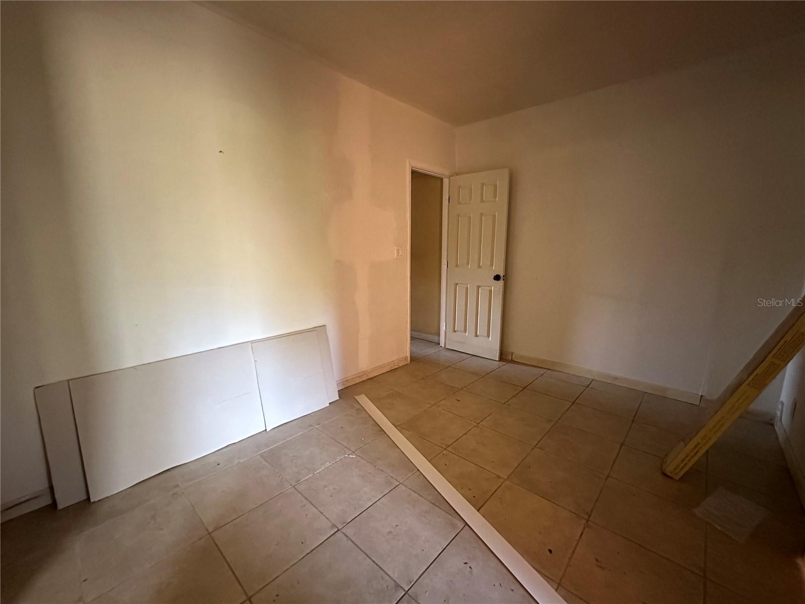 921 E 121ST AVE, TAMPA, FL, 33612