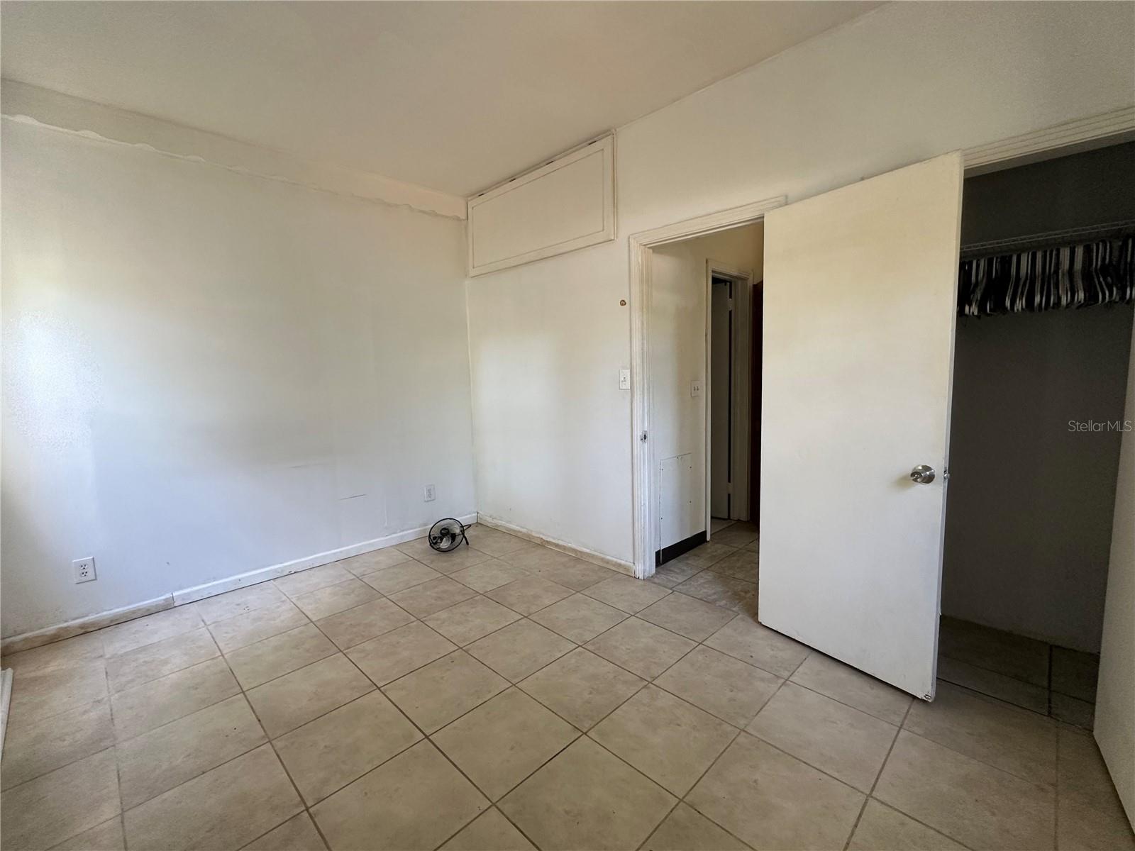 921 E 121ST AVE, TAMPA, FL, 33612