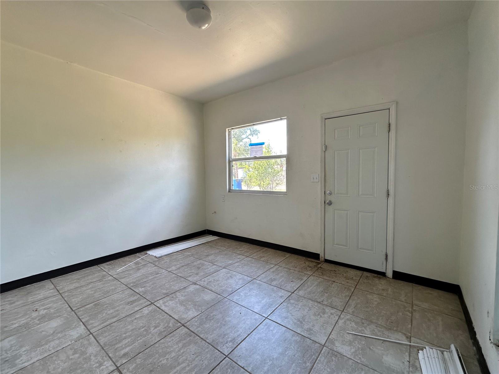 921 E 121ST AVE, TAMPA, FL, 33612