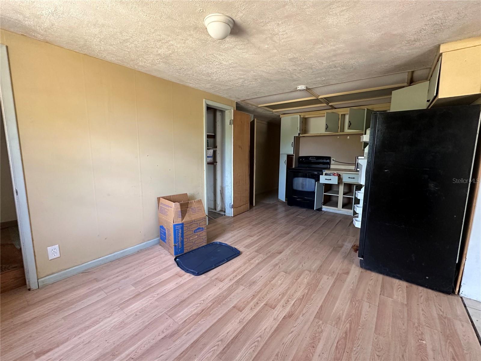 921 E 121ST AVE, TAMPA, FL, 33612