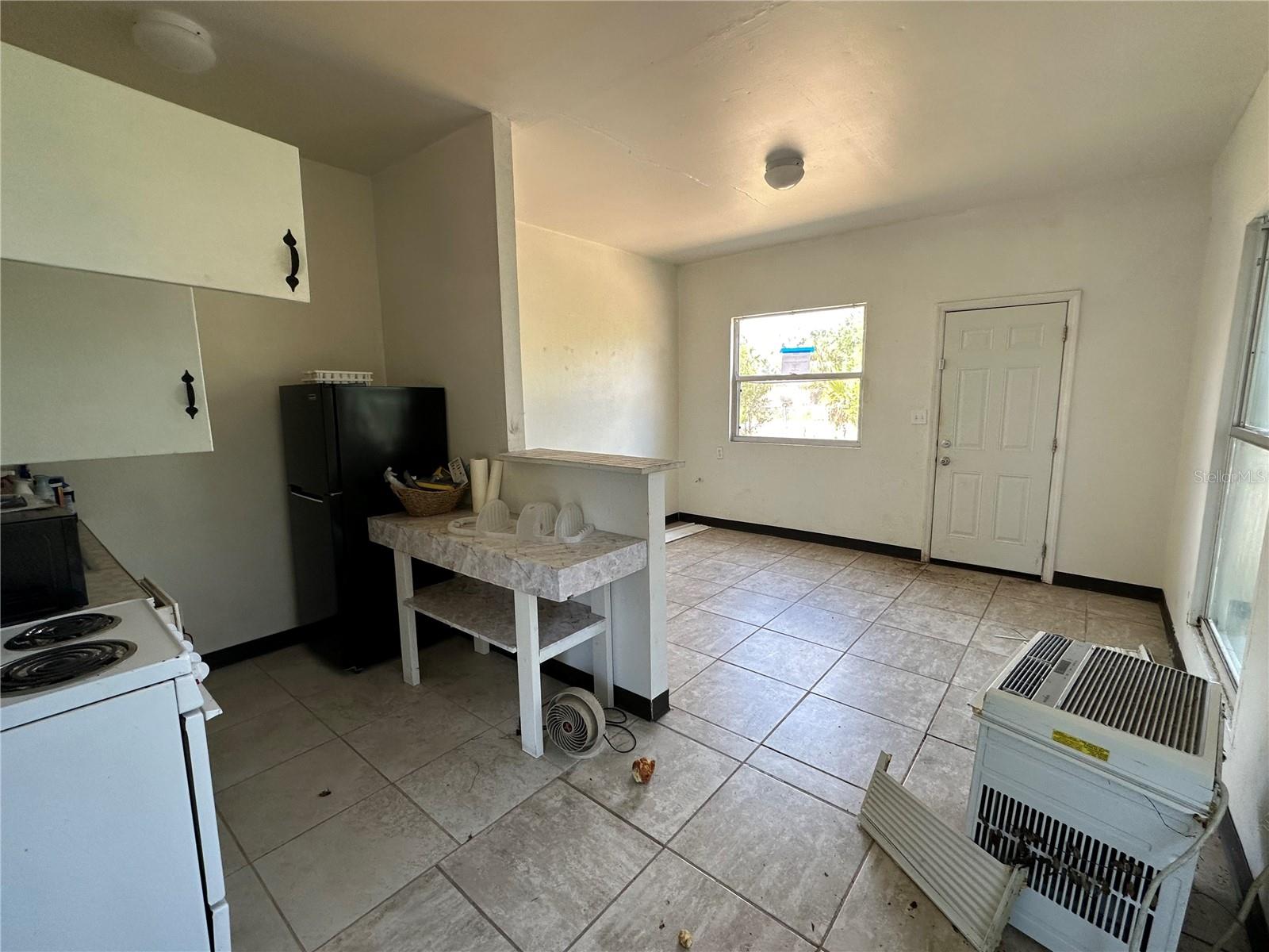921 E 121ST AVE, TAMPA, FL, 33612