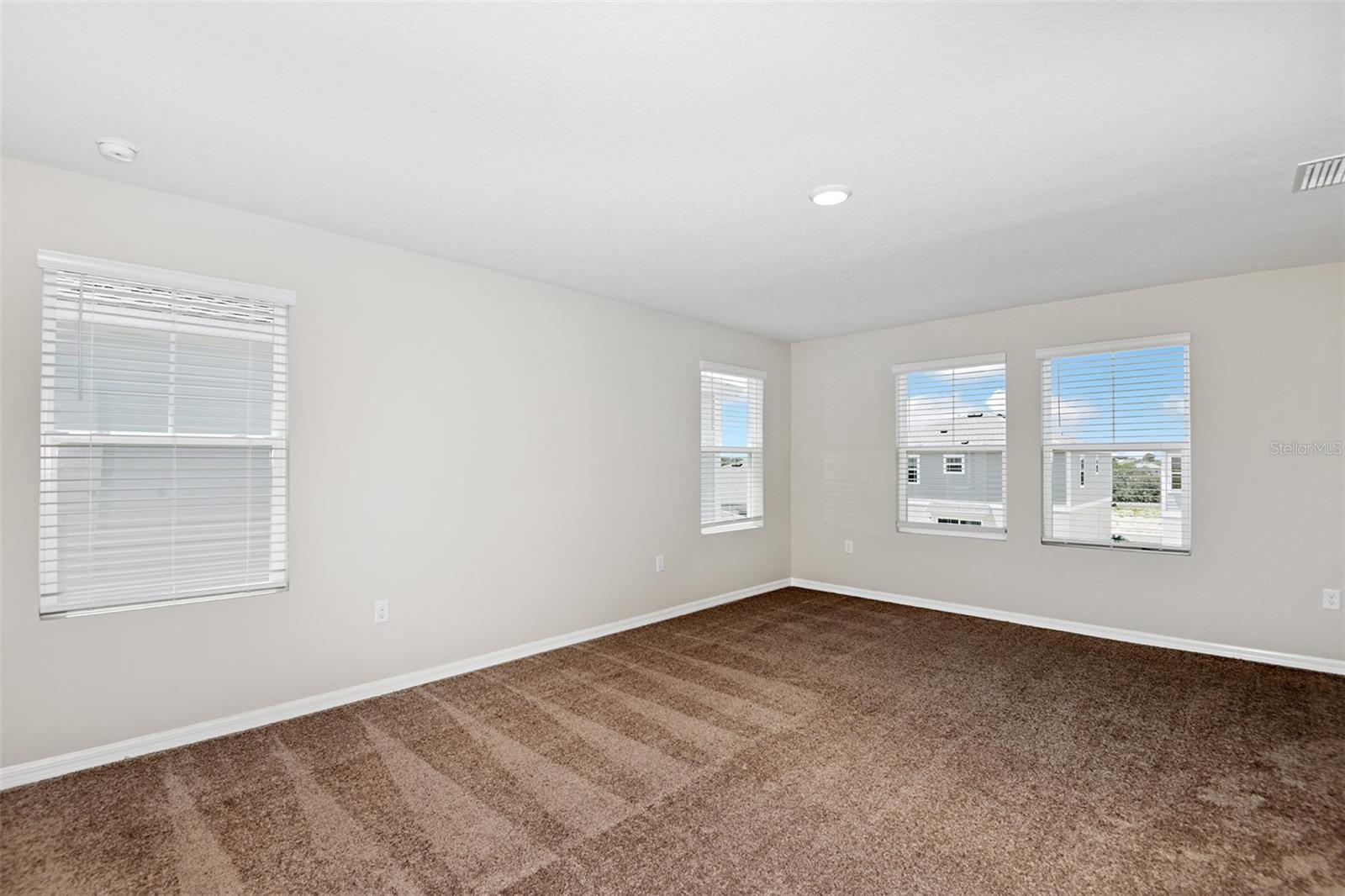 9252 ORCHARD PARK LN, DADE CITY, FL, 33525
