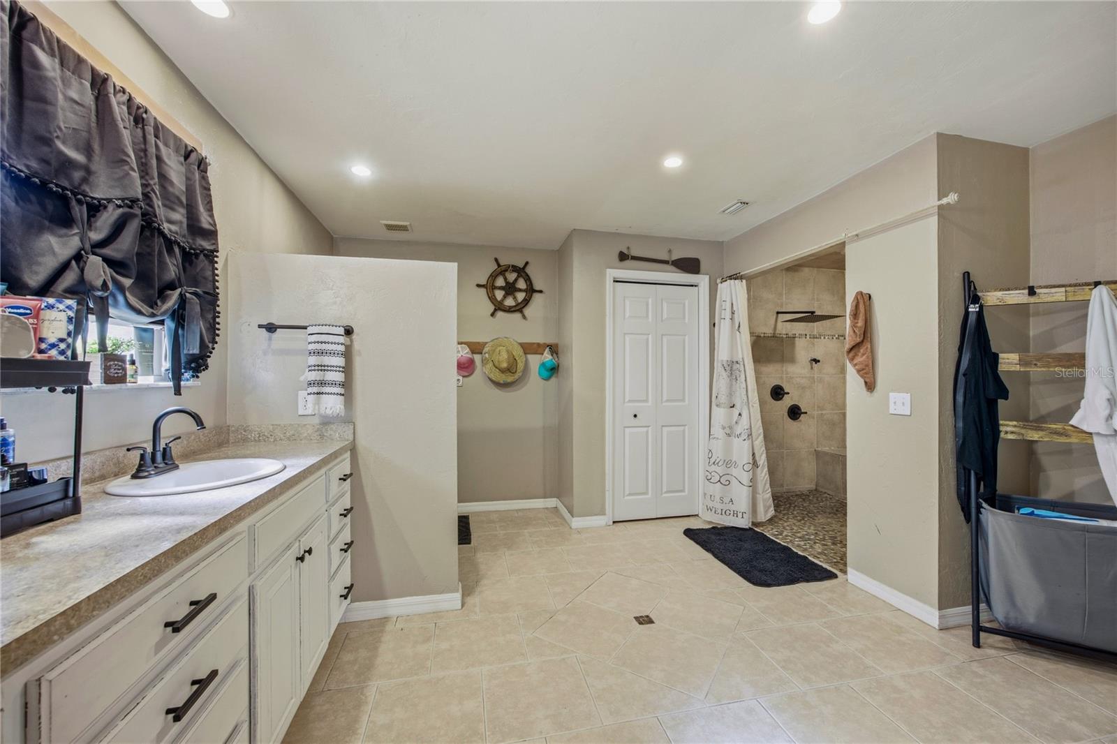 111 SW PRAIRIE ST, LAKE CITY, FL, 32024