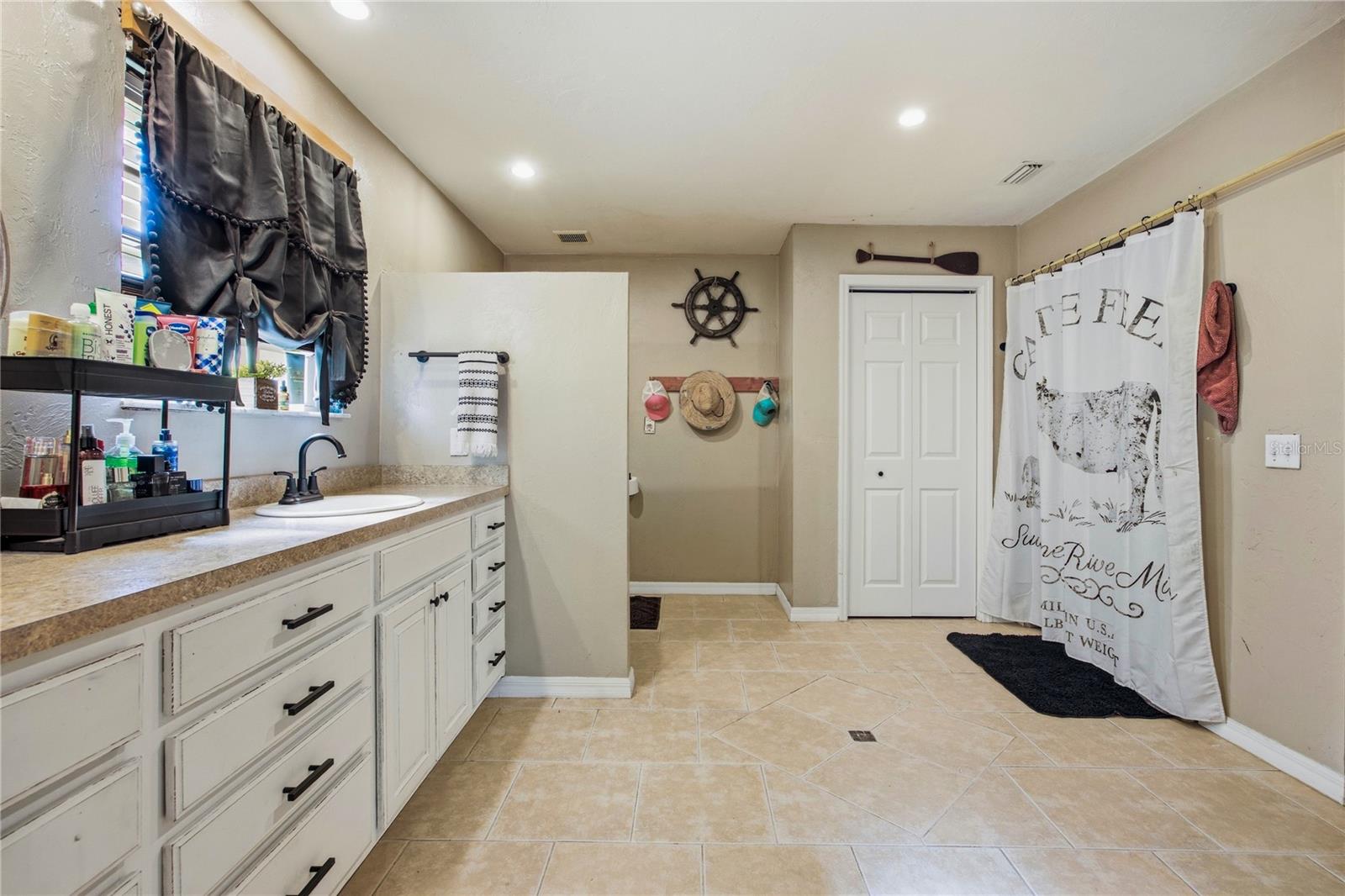 111 SW PRAIRIE ST, LAKE CITY, FL, 32024